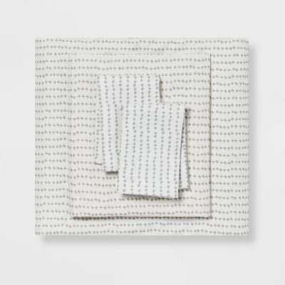 Solid Microfiber Comforter & Sheets Set - Room Essentials™ 7 Solid Microfiber Comforter & Sheets Set - Room Essentials™ - Image 5